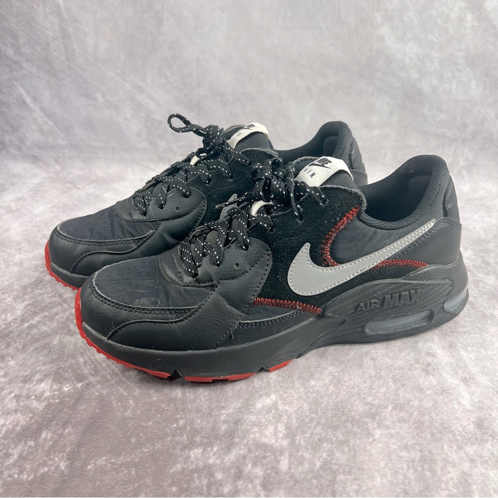 Nike Air Max Excee Sneaker Mens Black Red Sz 9 Casual Gym Outdoor Running